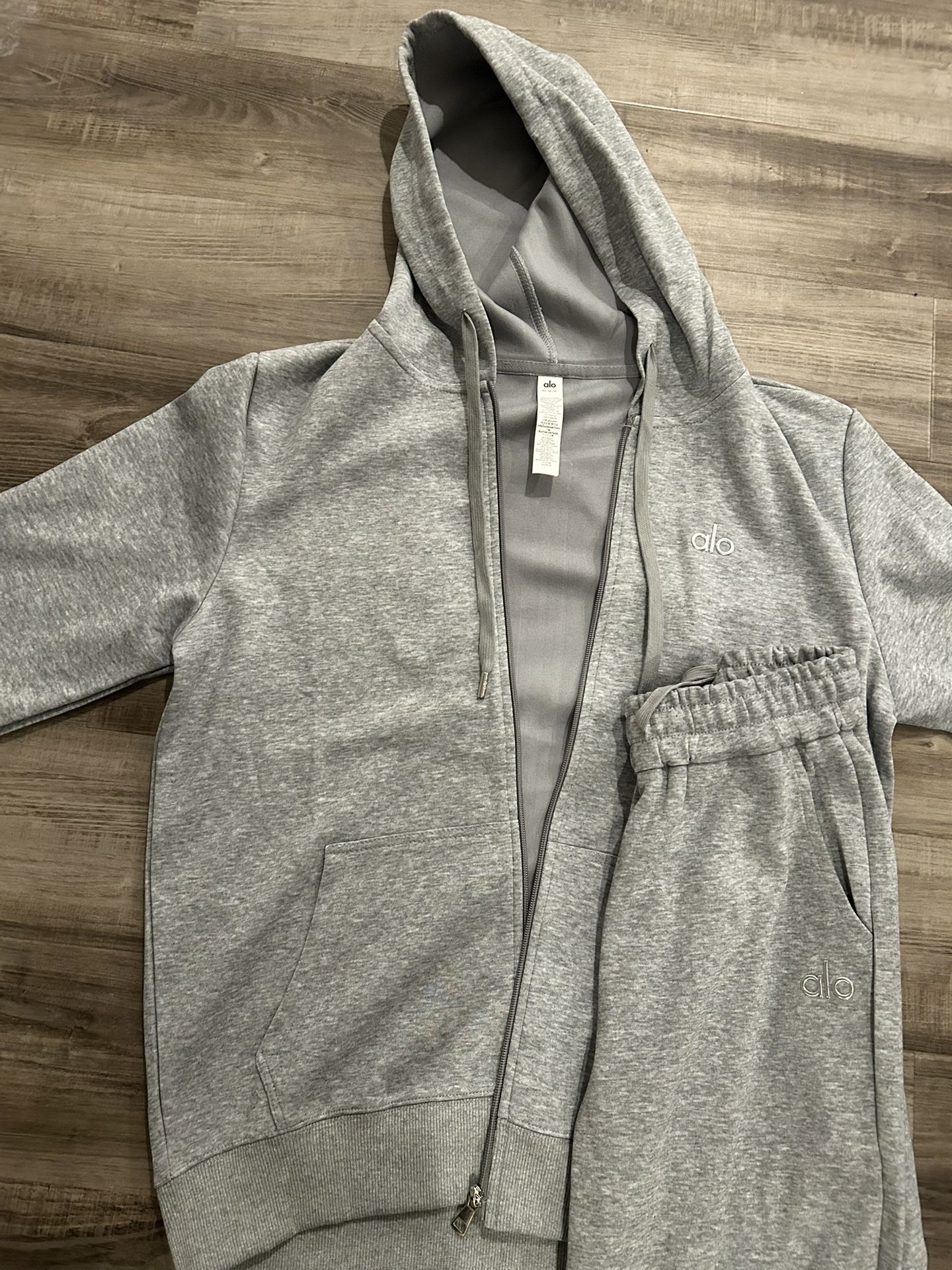 Full Gray Alo Hoodie And Jogger Set -Medium