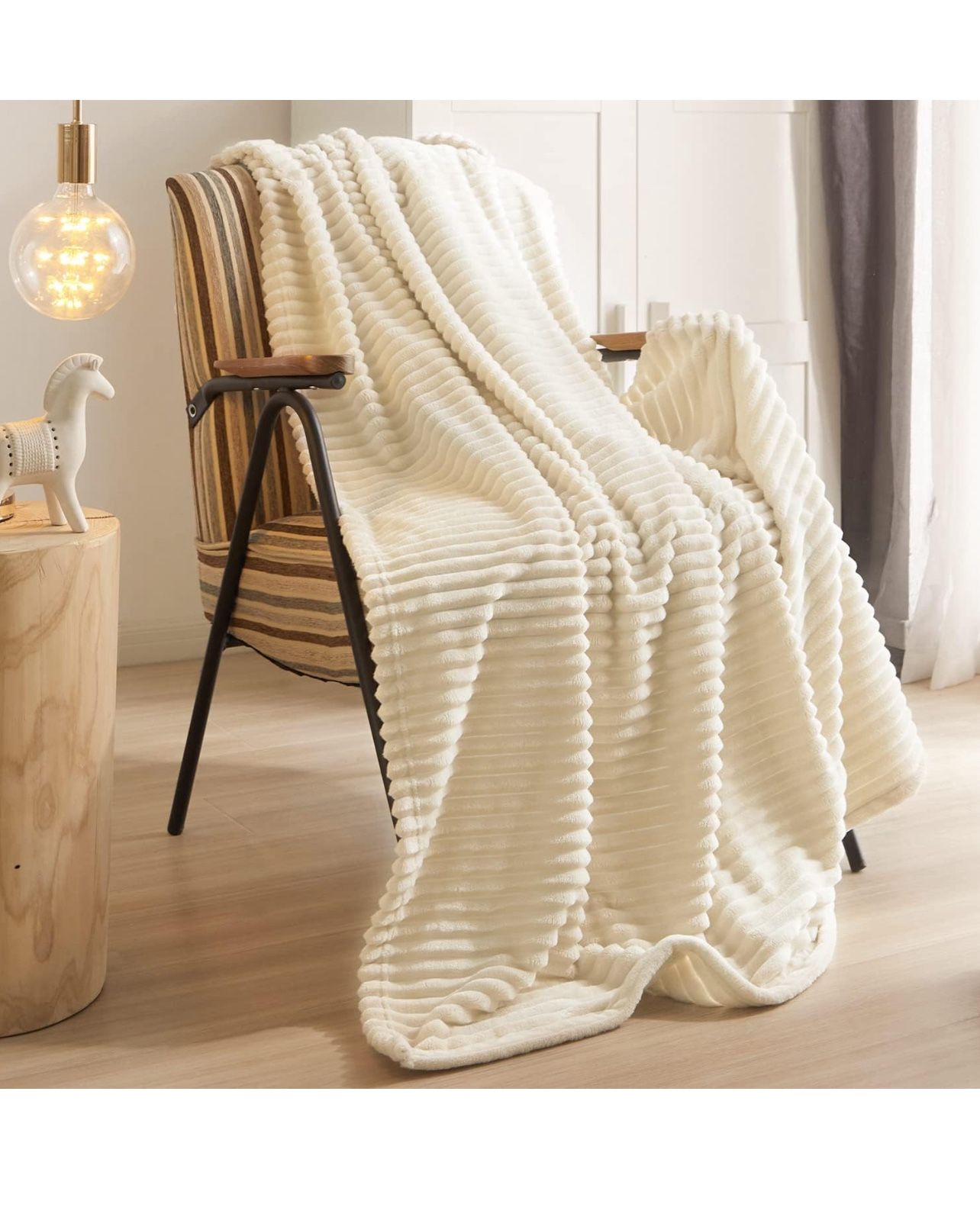 Brandnew Fleece Blanket Queen Size – 280GSM Super Soft Lightweight Bed Blanket with Strip, 3D Ribbed Jacquard, Plush Fuzzy Cozy Microfiber, Warm and B