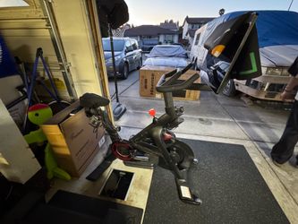 Peloton Bike+ – Powers On, Screen Works, Resistance Not Working – Repair or Parts