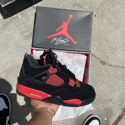 Air Jordan 4 Red Thunder 