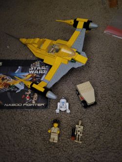 LEGO Star Wars: Naboo Fighter (7141) No box, instructions.  99% Complete.  the only thing missing is an android