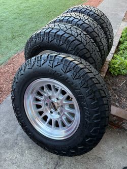 Kmc Toyota Tacoma wheels and tires 1695$ like new