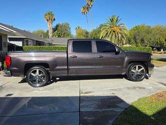 2015 Chevy Silverado LT Crew Cab