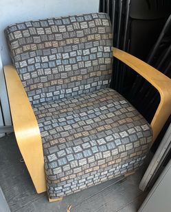 2 Chairs