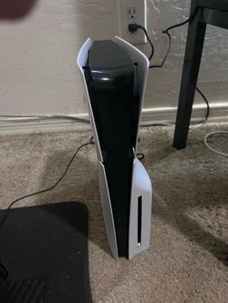 PS5 Slim Disc Version + Charging Station + Battery Pack