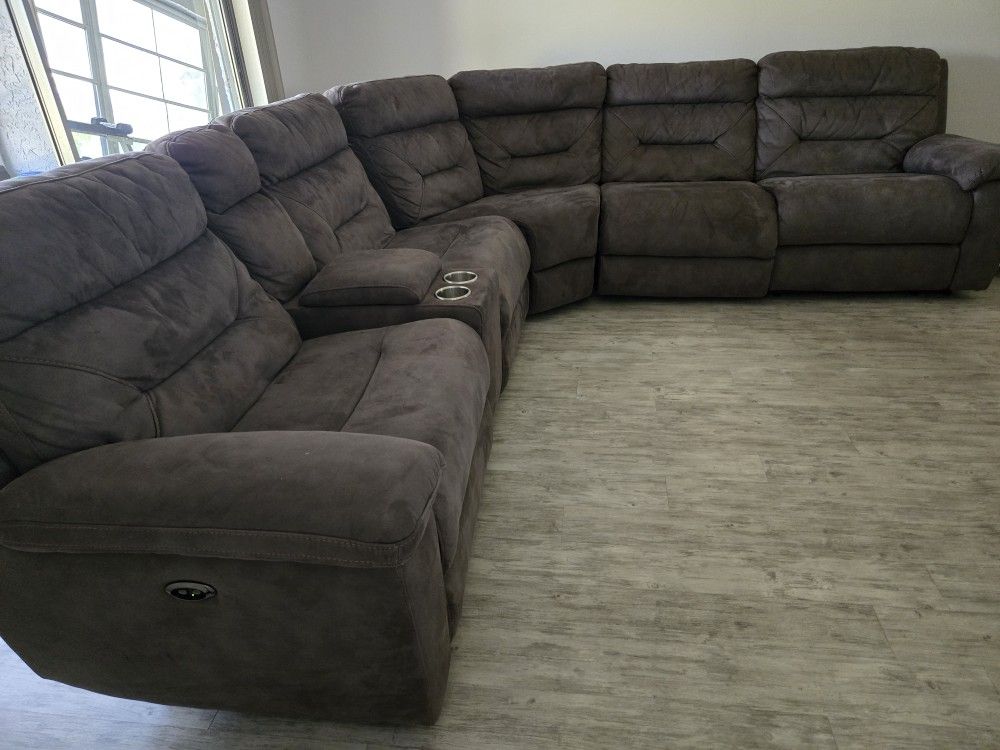 5 Pc Electrical Reclining Sectional Couch