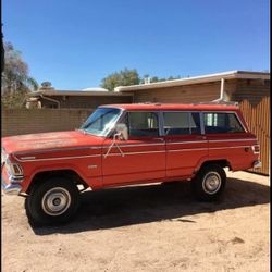 1973 Jeep Grand Wagoneer