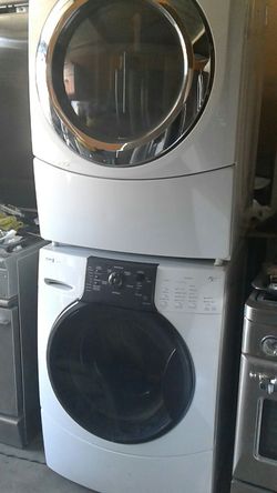 Enamoré washer Maytag dryer electrico