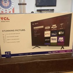 TCL 4K Roku Smart Tv Model 43s435