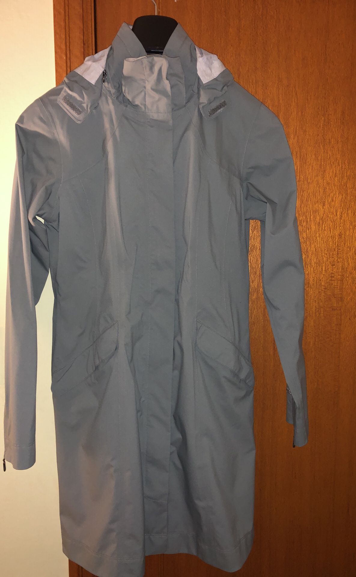 Marmot light raincoat size m