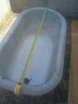 2 antique tubs