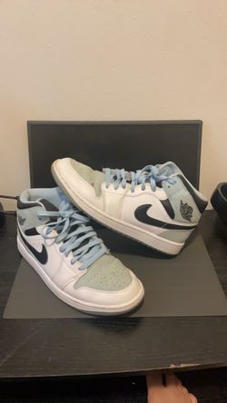 Jordan 1s white and light blue  size 10 men I don’t deliver only pick up