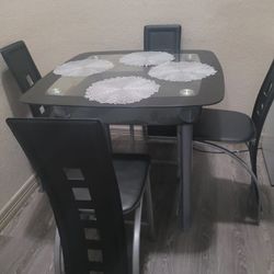 Dinning Table & Chairs
