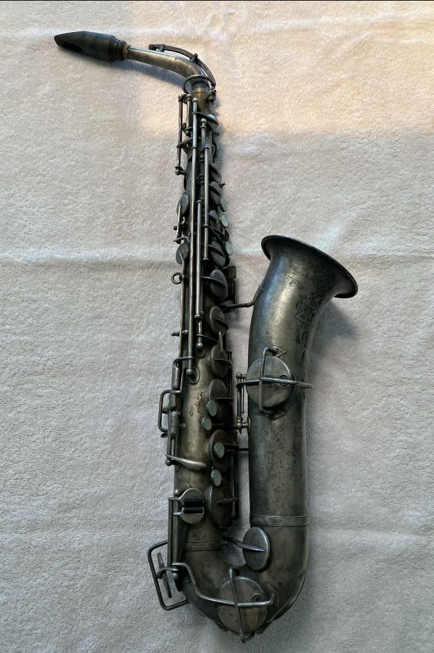 Vintage 1922 Buescher saxophone complete repair or parts made in USA