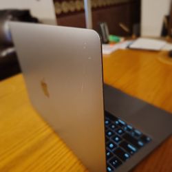 MACBOOK PRO (13-INCH, 2020, 4 TBT3)