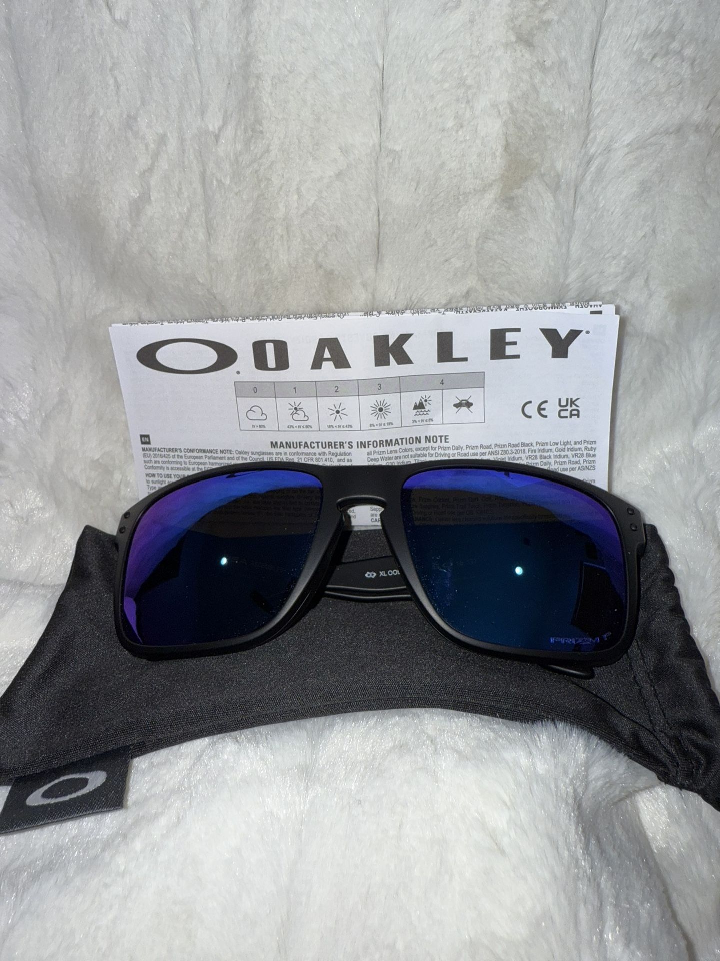 Oakley Holbrook XL Sunglasses