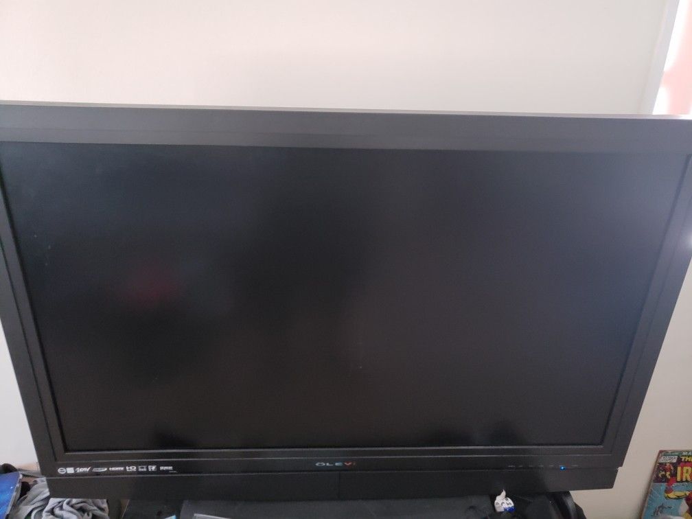 47" 1080p HD LCD TV