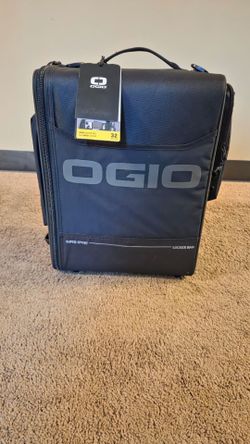 OGIO LOCKER ROOM BAG (BRAND NEW)