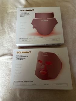 Solawave Facial Mask, & Throat, Chest Red Light Therapy ( $399 New)
