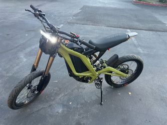 2025 Surron Light Bee X Supermoto 17” inch
