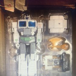 Masterpiece Transformers Mp 44 White Optimus Prime
