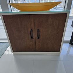 1960s Mid Centry Modern Bedside Table Or Cabinet 
