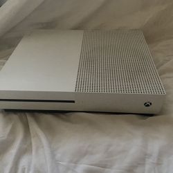 Xbox One S, White
