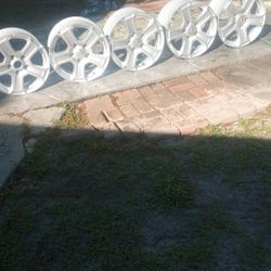 17 Inch 5 Jeep Brand New Wheel Never Used 