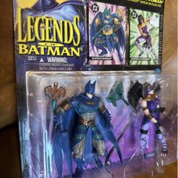 New vintage Legends of Batman Egyptian Batman /Egyptian catwoman