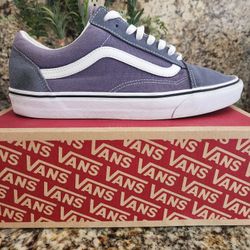 MEN'S VANS / SIZE 11 / NEW CONDITION 