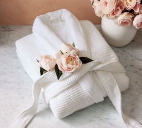 Pottery Barn Robe - Brand New - Free aromatherapy & candles