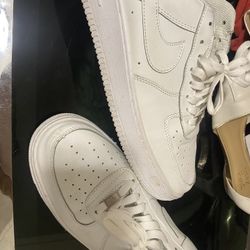Men Nike Airforces Size 13