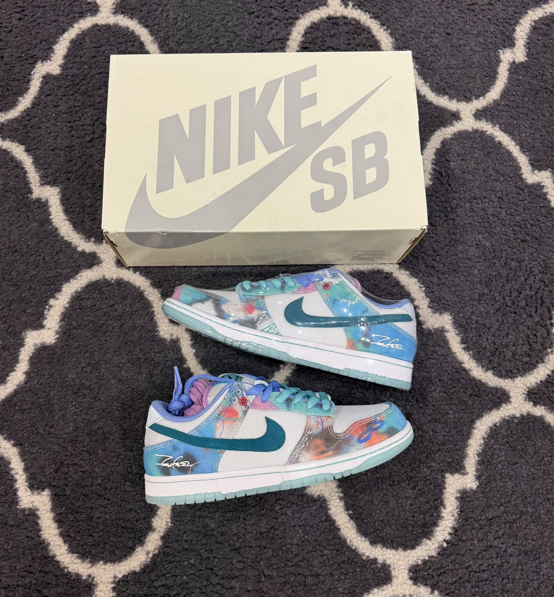 DS Nike SB Dunk Futura sz 8