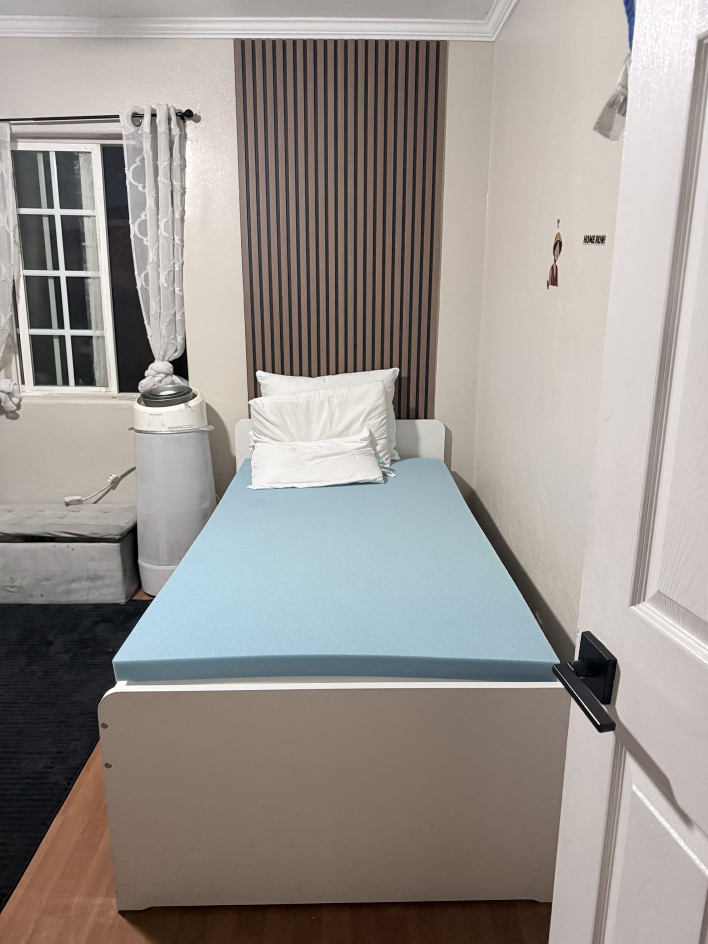 Twin beds And Mattress