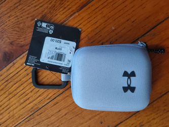 Under Armour Contain Micro. New