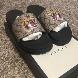 Gucci Gg Tiger Slides Size 10