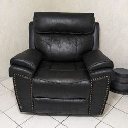 Brand New Faugh Leather Recliner. 