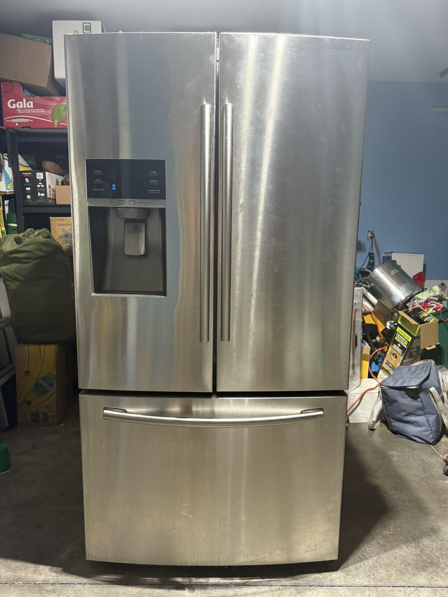 SAMSUNG REFRIGERATOR
