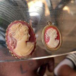 One Broach And Pendant 