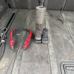 Snap on 3/8 ratchet with two batteries and snap on neck light