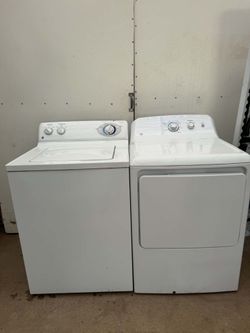 GE Washer And Gas Dryer Laundry Set 