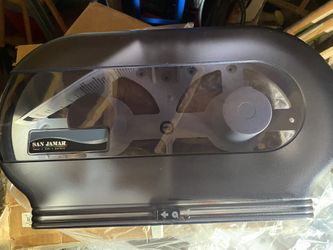 Twin 9” Jumbo Bath Tissue Dispenser