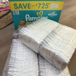 Newborn Pampers Swaddlers Diapers