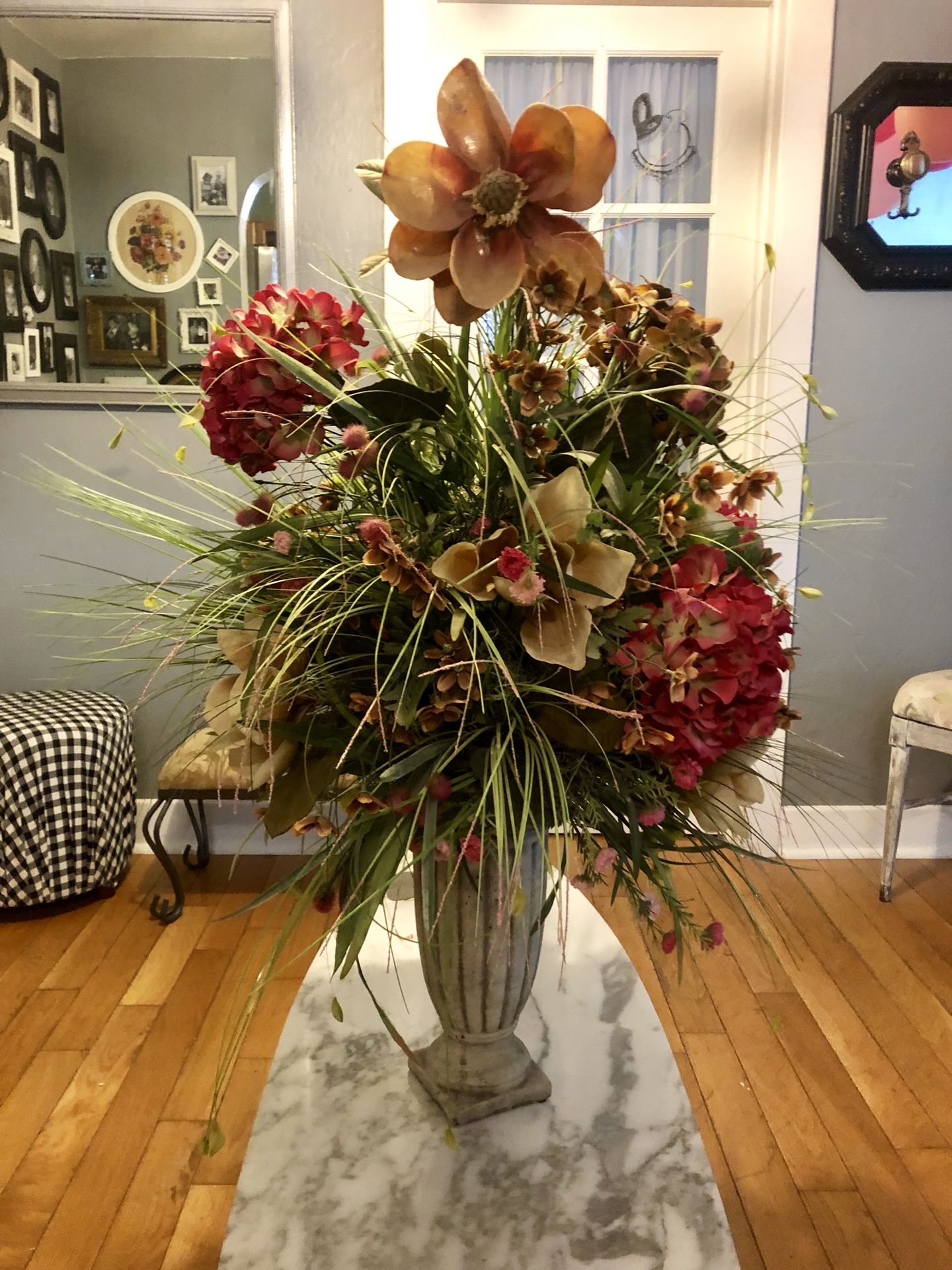 Floral Flower Arrangement with Vase