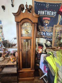 Howard Miller Clock Co. Marquette model # 610-232