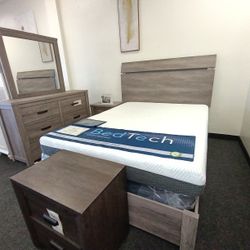 4 Piece Queen Size Bedroom Set
