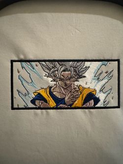 Goku T shirt L
