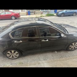 2009 Honda Accord V6  Navigation & Aux 