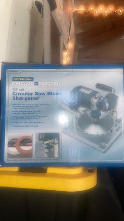 Circular saw blade sharpener n