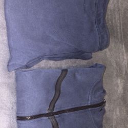 navy blue nike tech set